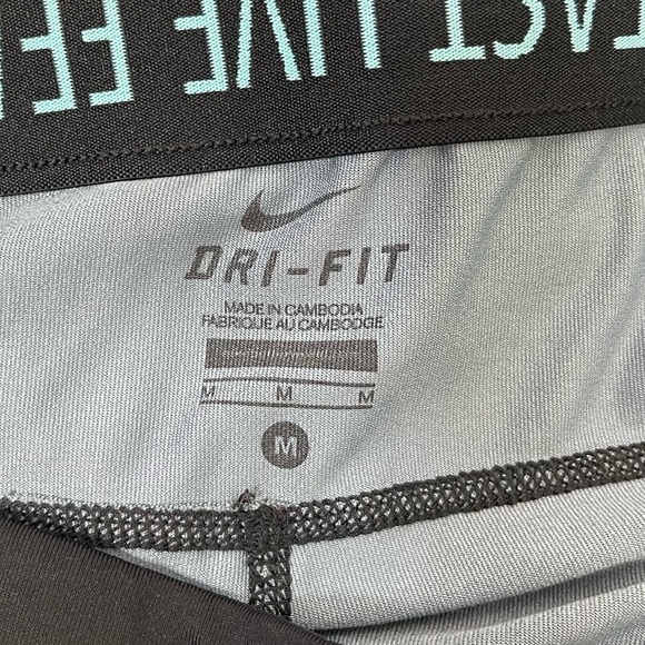 Nike dri-fit black slate blue stretch capri running pants women’s size M - Picture 6 of 12